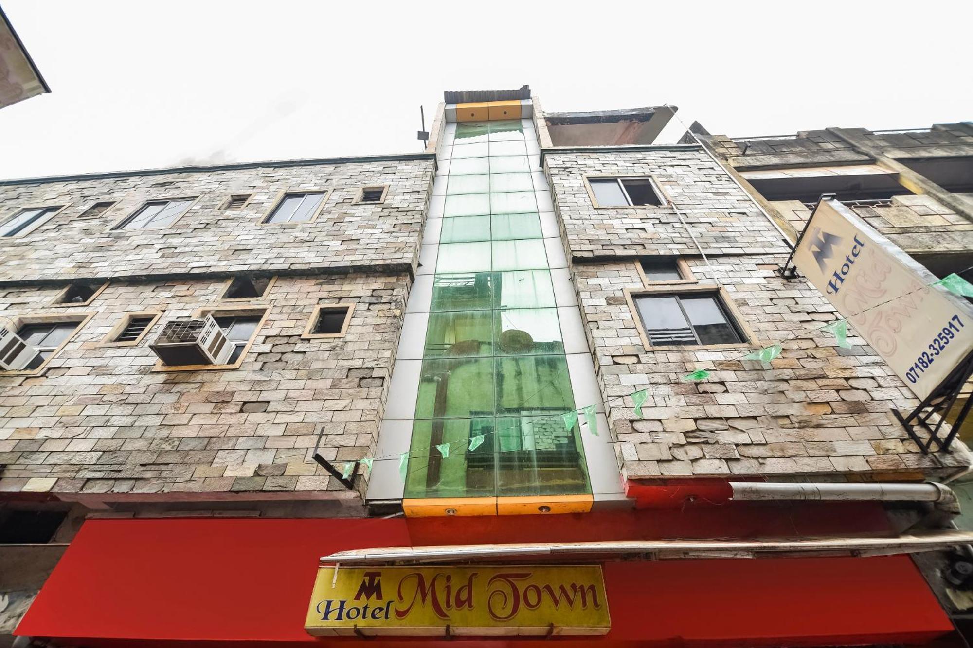 Spot On Hotel Midtown Gondia Εξωτερικό φωτογραφία